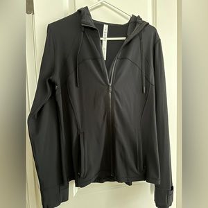 Lululemon like new define jacket in nulu sz 14